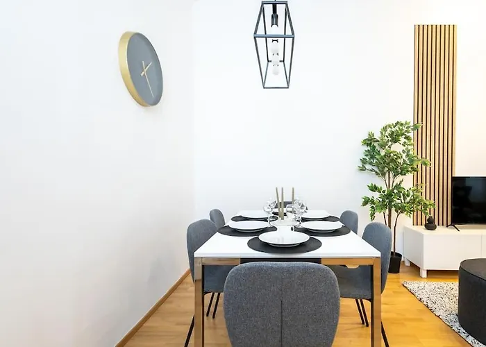 Orestaliving - Spacious 2br On The Danube Canal * Βιέννη
