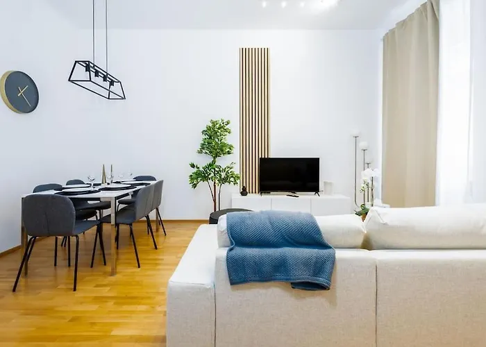 Διαμέρισμα Orestaliving - Spacious 2br On The Danube Canal